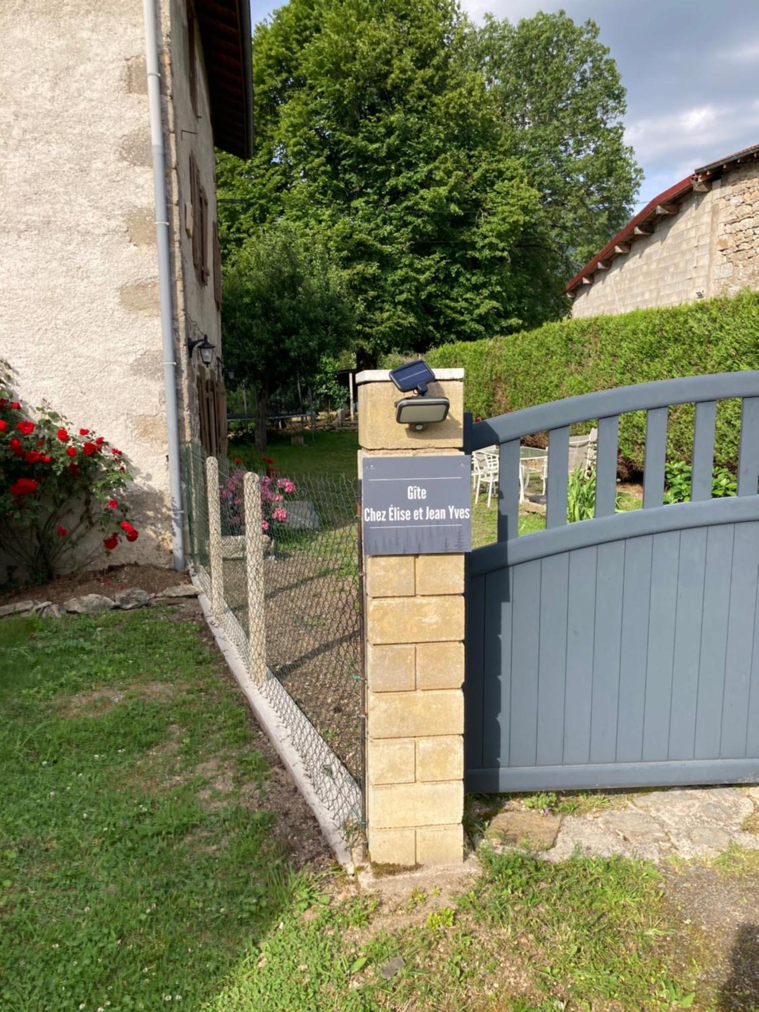 Chez Elise Et Jean Yves